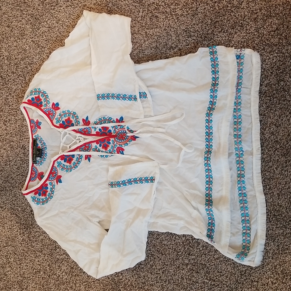 Love Stitch White Boho Long Sleev Blouse Embroidered With V Neck